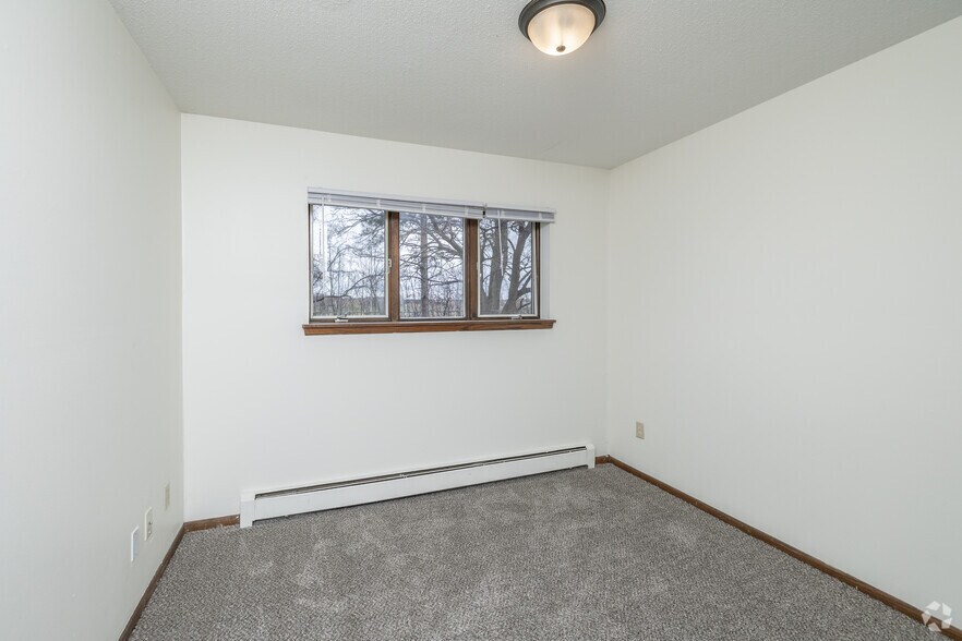 More Photos Of 5209 Xerxes Ave N, Minneapolis Apartments For Sale