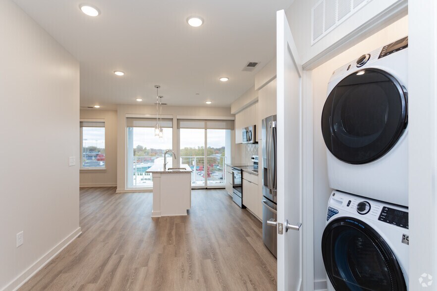 More Photos Of 650 N Main St, High Point Apartments For Lease