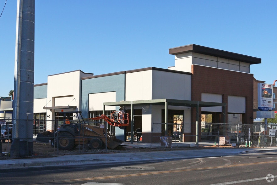 More Photos Of 2535 N Central Ave, Phoenix Freestanding For Lease