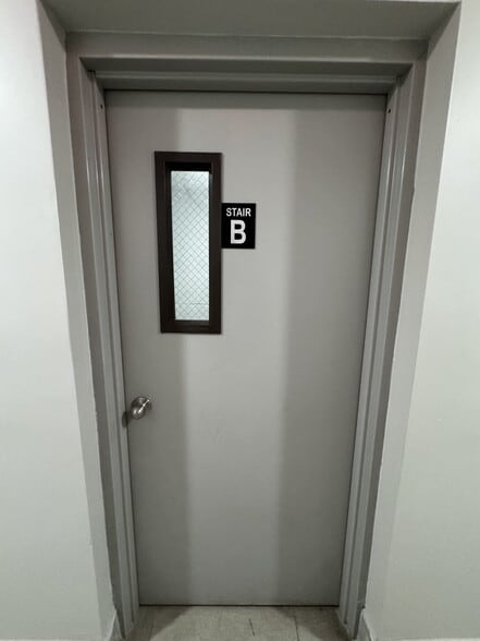 More Photos Of 3573 Laconia Ave, Bronx Apartments For Sale