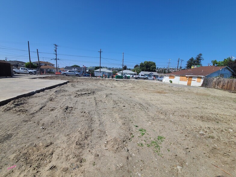 More Photos Of 867 E Lewelling Blvd, Ashland Land For Sale