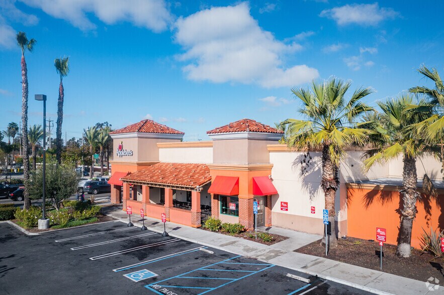 More Photos Of 5700-5810 E Florence Ave, Bell Gardens Unknown For Lease