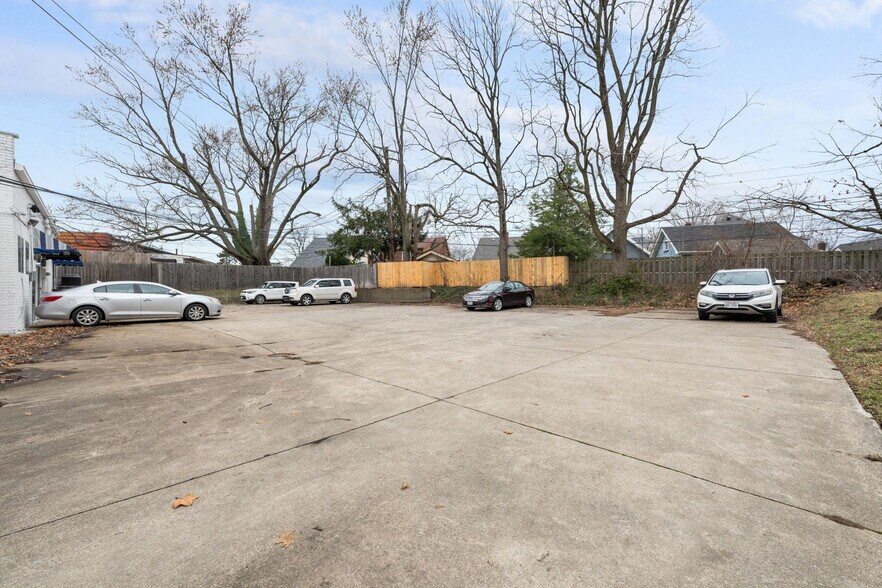 More Photos Of 2024-2032 W Schaaf Rd, Cleveland General Retail For Sale