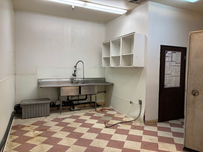 More Photos Of 1758 Industrial Way, Napa Warehouse For Lease