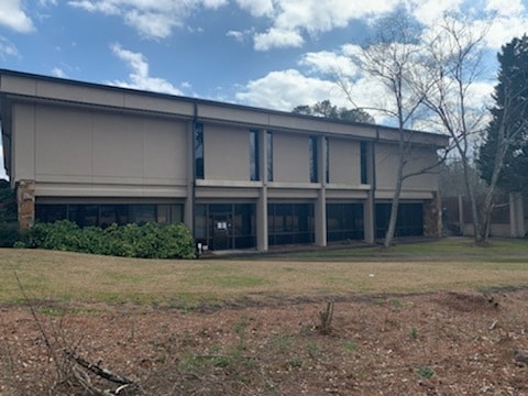 More Photos Of 1330 N Park St, Carrollton Medical For Sale