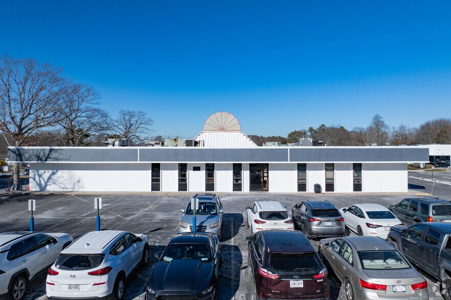 More Photos Of 250 Patchogue Yaphank Rd, East Patchogue Medical For Lease