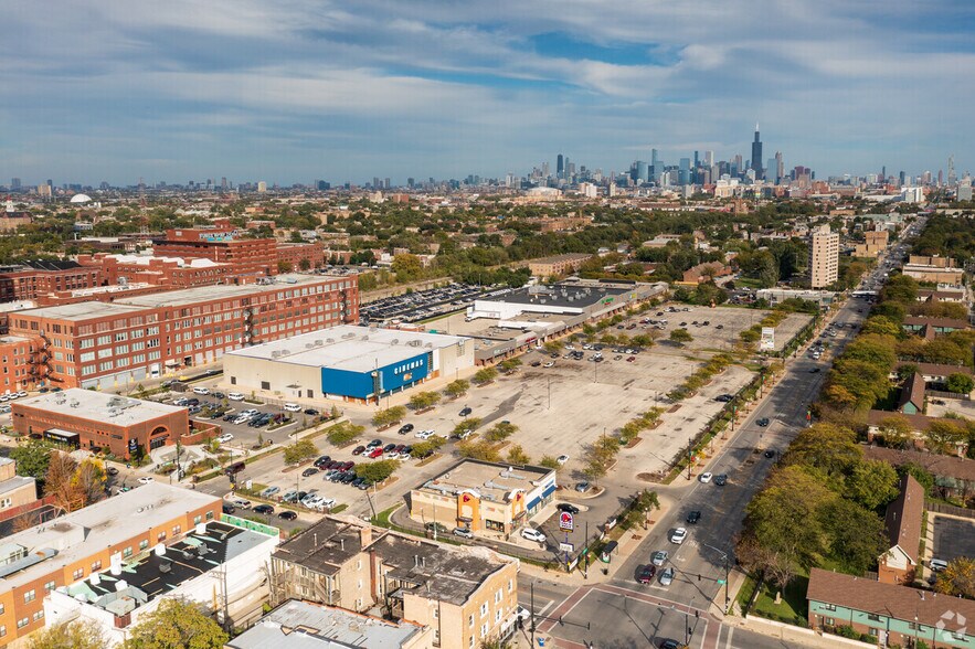 More Photos Of 3330 W Roosevelt Rd, Chicago Movie Theatre For Lease