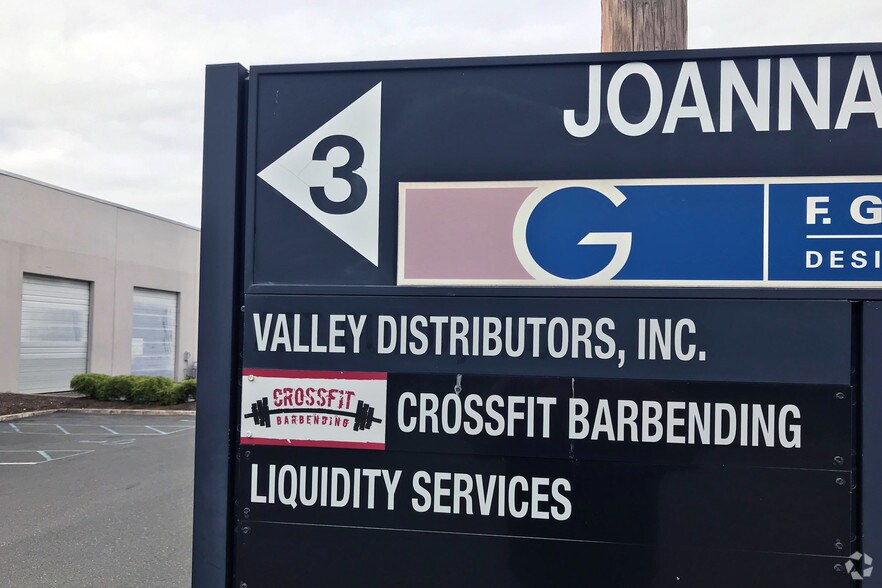 More Photos Of 3 Joanna Ct, East Brunswick Warehouse For Lease