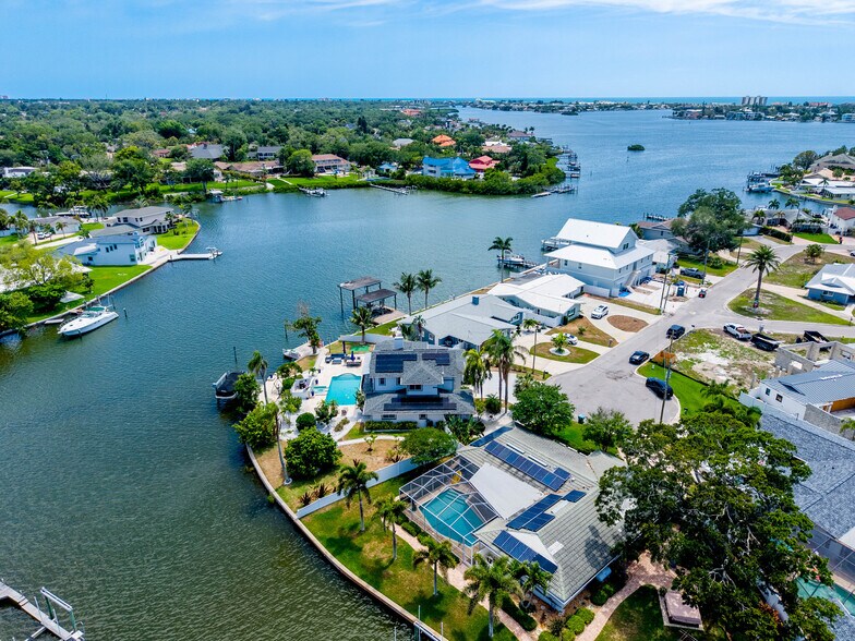 More Photos Of 4124 Harbor Cir S, Largo Specialty For Sale