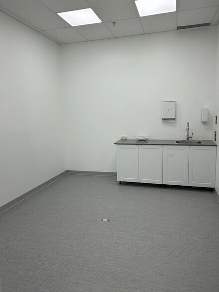 More Photos Of 2310 Rue Guy, Montréal Apartments For Lease