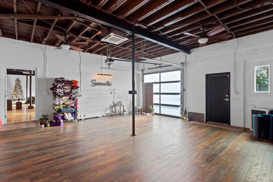 More Photos Of 103 E Genesee St, Tampa General Retail For Sale