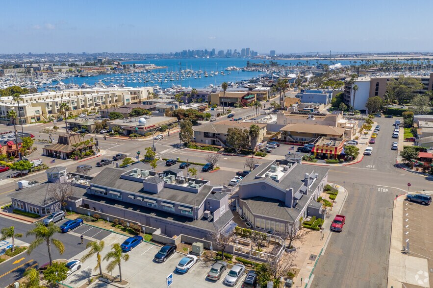 More Photos Of 2907 Shelter Island Dr, San Diego Storefront Retail Office For Lease