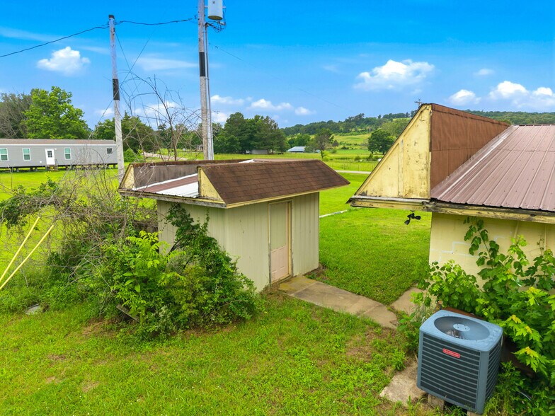 More Photos Of 20674 S Highway 59, Evansville Restaurant For Sale