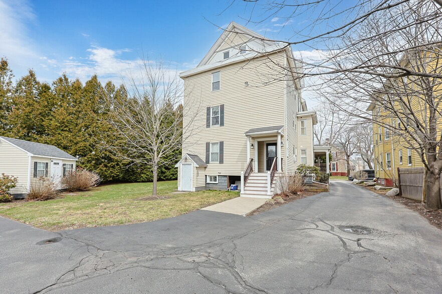 More Photos Of 28 Church St, North Attleboro Apartments For Sale