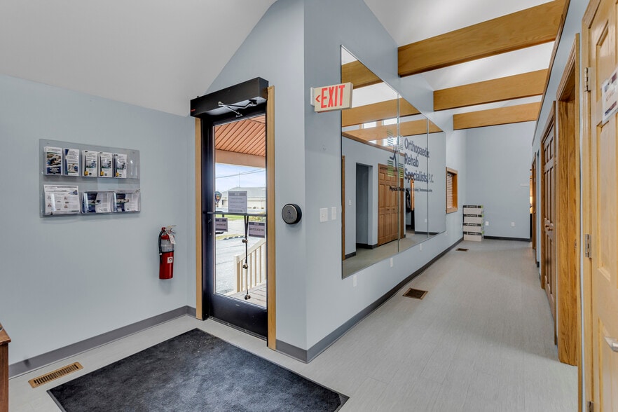 More Photos Of 113 S East Ave, Jackson Medical For Lease