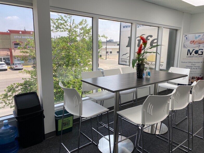 More Photos Of 4806 Av 51, Red Deer Office For Sale