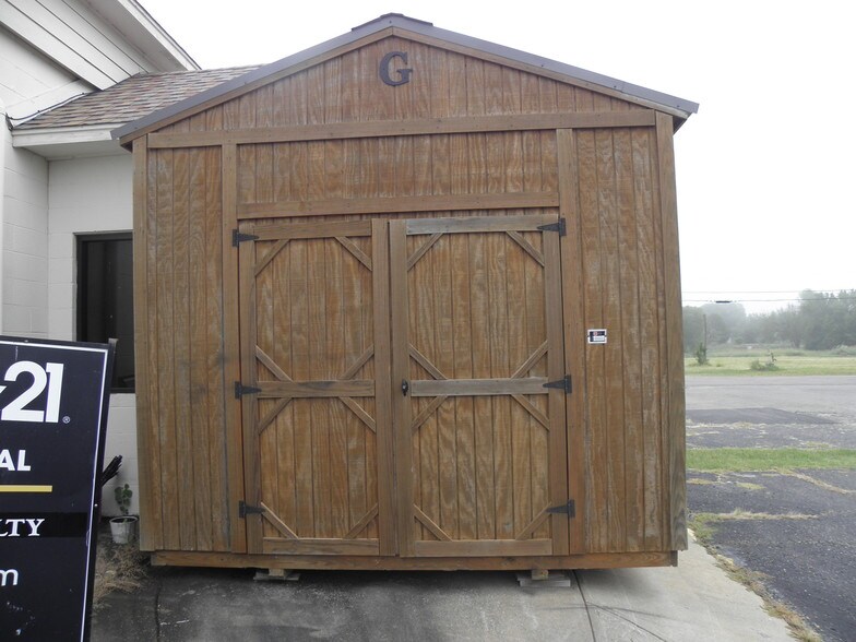 More Photos Of 1209 W Cherokee St, Wagoner Medical For Sale