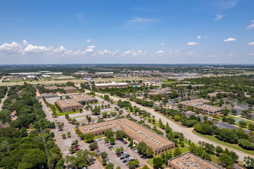 More Photos Of 9401 Amberglen Blvd, Austin Office For Lease