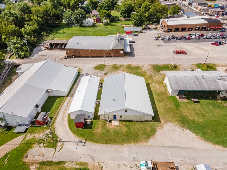 More Photos Of 124 Chestnut St, Pulaski General Retail For Sale