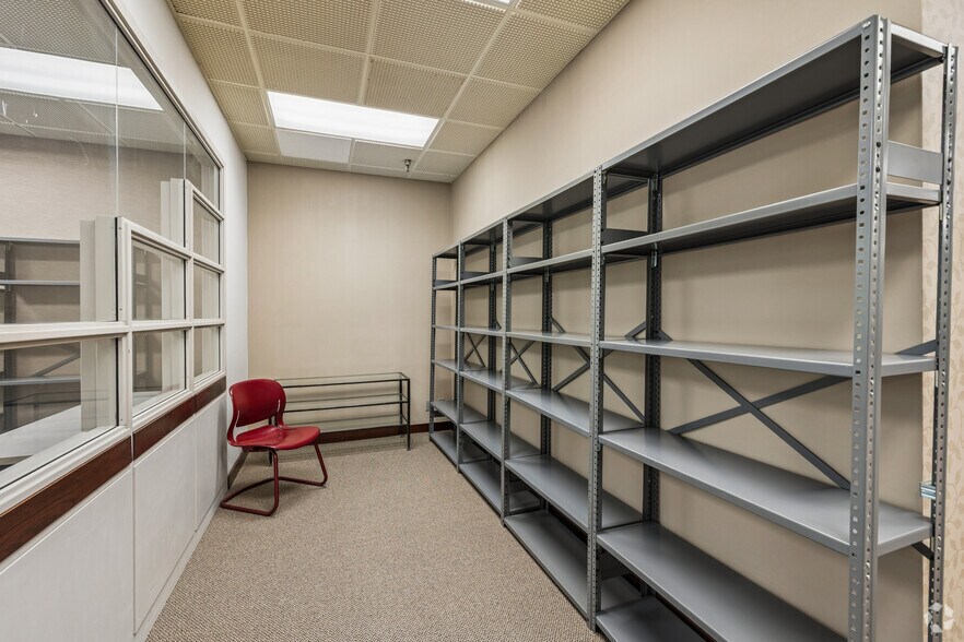 More Photos Of 300 Walnut St, Des Moines Apartments For Sale