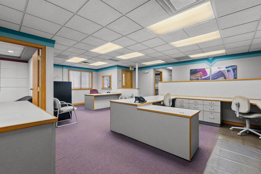 More Photos Of 8000 Park Pl, Brighton Warehouse For Lease