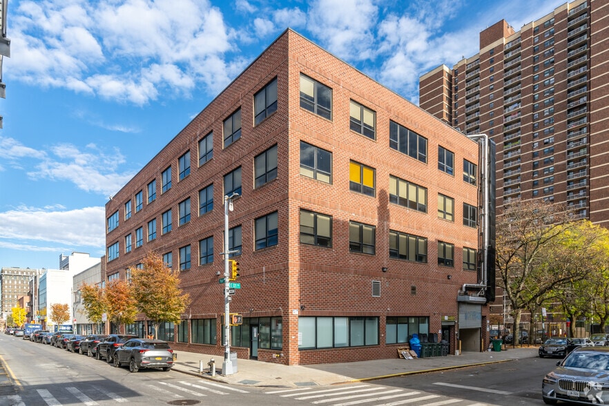Primary Photo Of 1751 Park Ave, New York Office For Lease