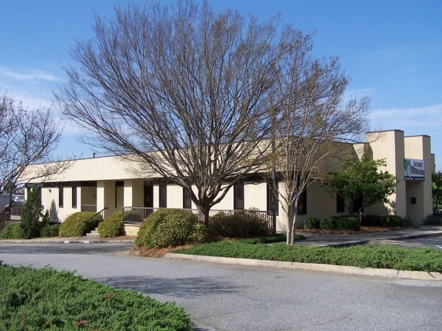 More Photos Of 1450 54th St, Columbus Medical For Lease