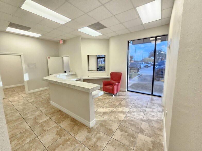 More Photos Of 4001 Spencer Hwy, Pasadena Unknown For Lease