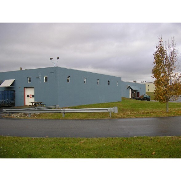 More Photos Of 55 Lathrop Road Ext, Plainfield Manufacturing For Lease