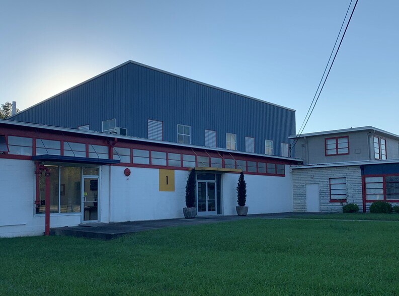 More Photos Of 359 Hood Rd, Jasper Manufacturing For Lease