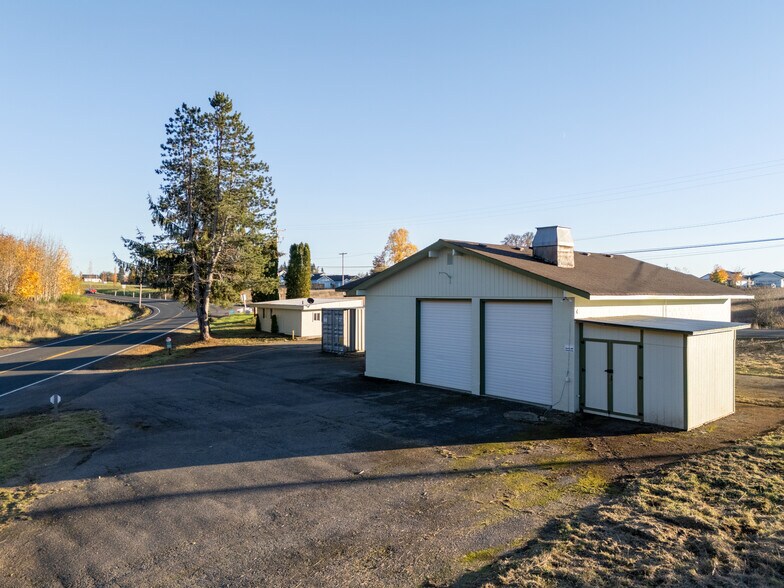 More Photos Of 292 State Highway 505, Winlock Flex For Lease