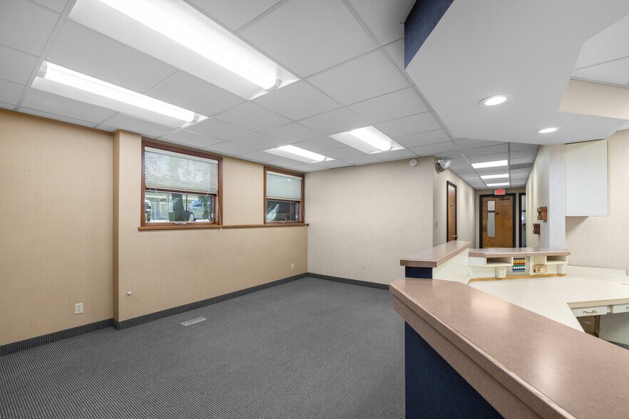 More Photos Of 1250 Burns Way, Kalispell Medical For Lease