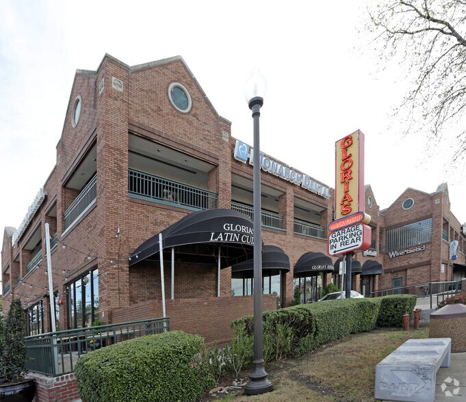 More Photos Of 4140 Lemmon Ave, Dallas General Retail For Lease