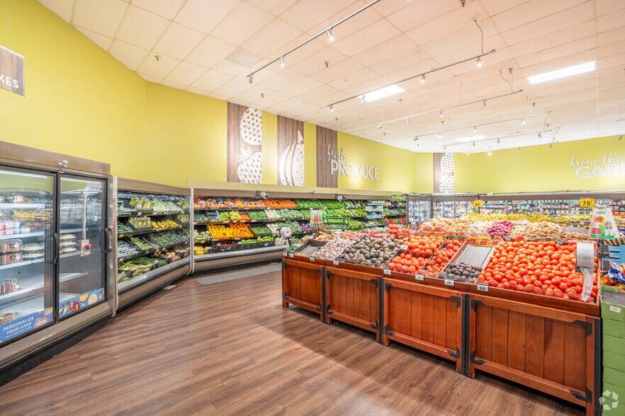 More Photos Of 3400-3410 Gulf Freeway, Dickinson Unknown For Lease