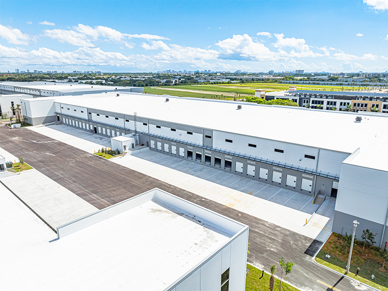 More Photos Of 311 Racetrack Loop, Pompano Beach Unknown For Lease