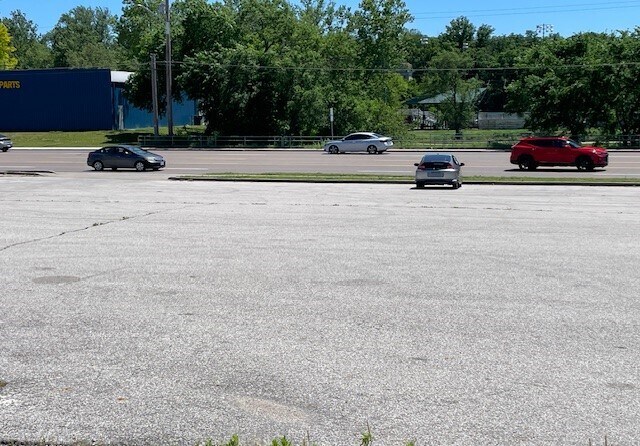 More Photos Of 1330 Missouri Blvd, Jefferson City Land For Sale