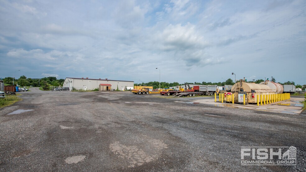 More Photos Of 81 Fitness Dr, Muncy Warehouse For Lease