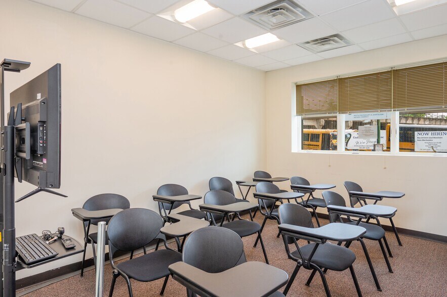 More Photos Of 1972 Richmond Ter, Staten Island Apartments For Sale