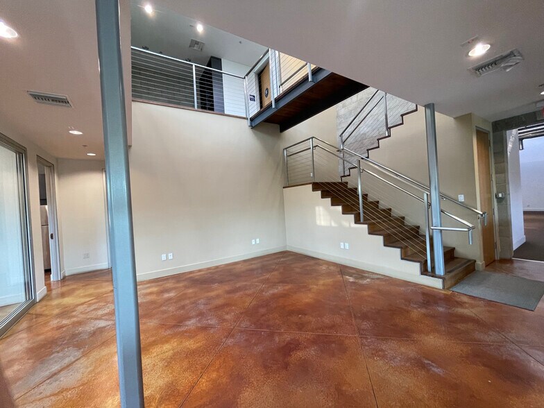 More Photos Of 13806 S Inglewood Ave, Hawthorne Loft Creative Space For Sale
