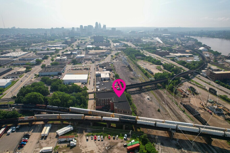 More Photos Of 1275 Budd St, Cincinnati Warehouse For Sale