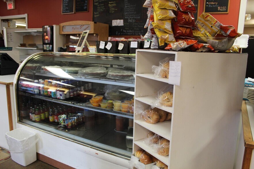 More Photos Of 511 E Main St, Saint Henry Freestanding For Sale