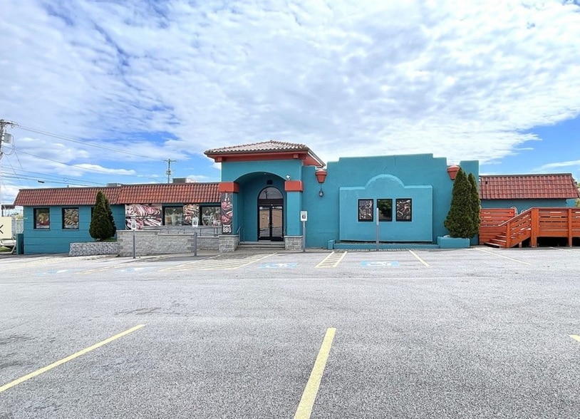 Primary Photo Of 2956-2960 Erie Blvd E, De Witt Restaurant For Lease