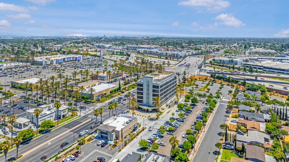 More Photos Of 505 N Euclid St, Anaheim Office For Sale
