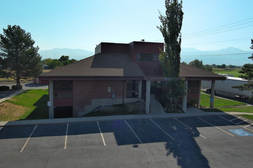 More Photos Of 1574 W 1700 S, Salt Lake City Office For Lease