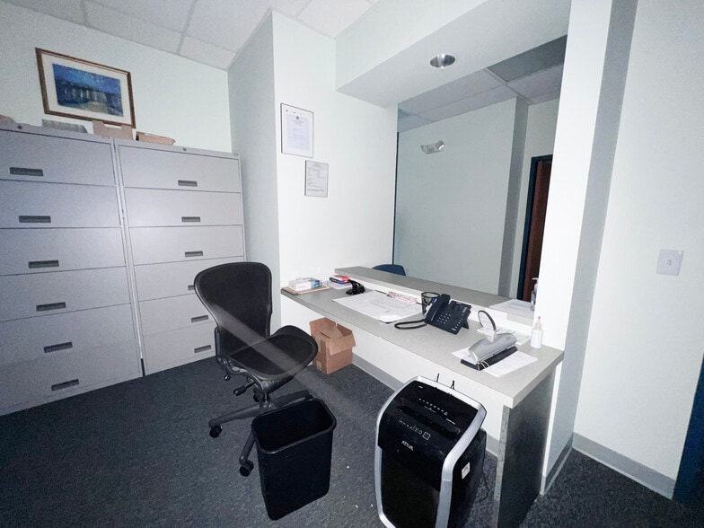 More Photos Of , Glenn Dale Office For Sale