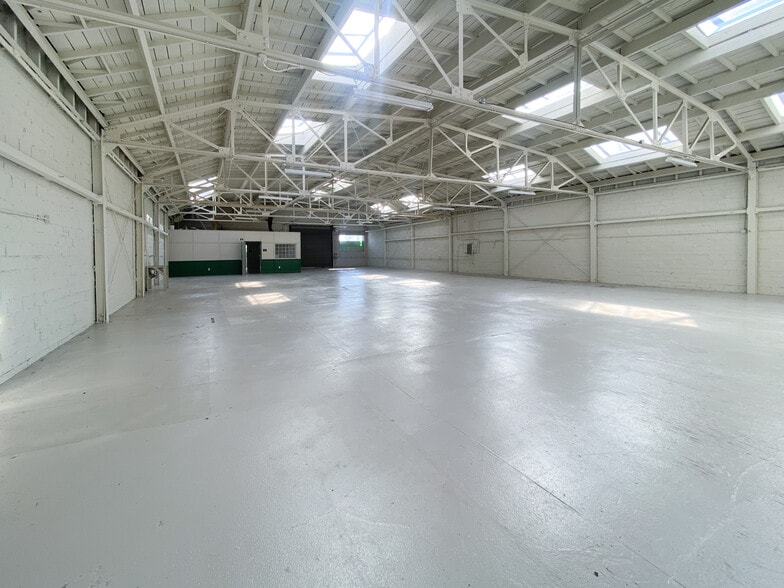 More Photos Of 2515 Seminary Ave, Oakland Health Club For Sale