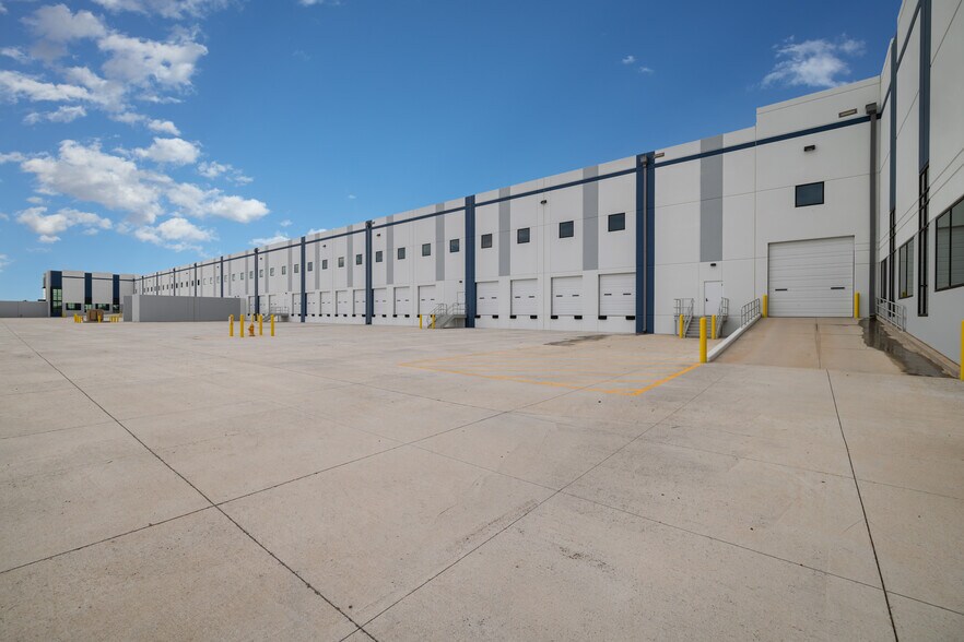 Primary Photo Of W Laurel Ln & Litchfield Rd, Surprise Unknown For Lease