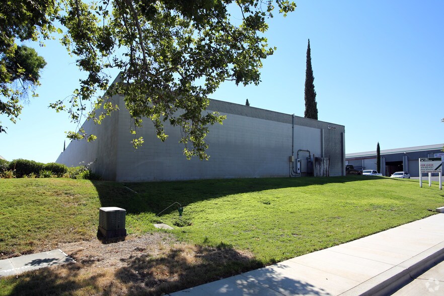 More Photos Of 11359 Sunrise Gold Cir, Rancho Cordova Warehouse For Lease