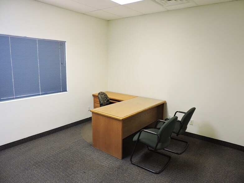 More Photos Of 500 S Willard St, Cottonwood Distribution For Lease