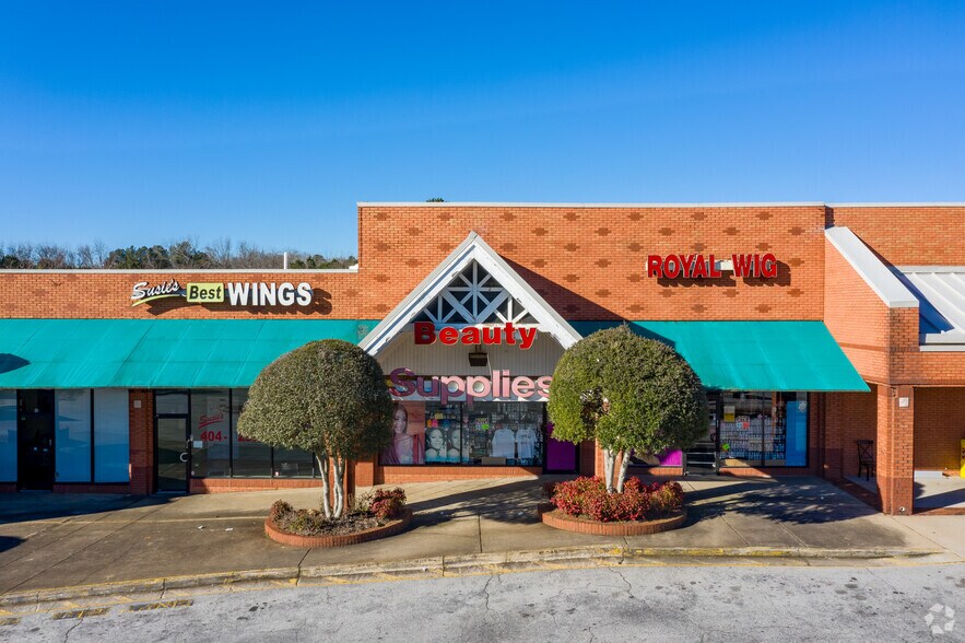 More Photos Of 4813-4823 Rockbridge Rd, Stone Mountain Unknown For Lease